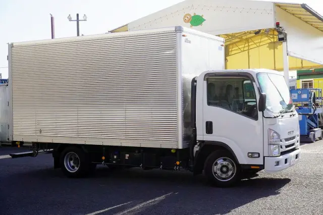 いすゞ エルフ 2RG-NPR88AN(2WD)の写真6