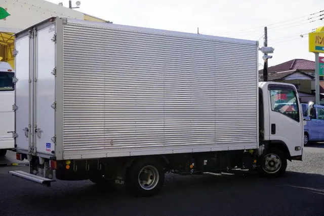 いすゞ エルフ 2RG-NPR88AN(2WD)の写真8