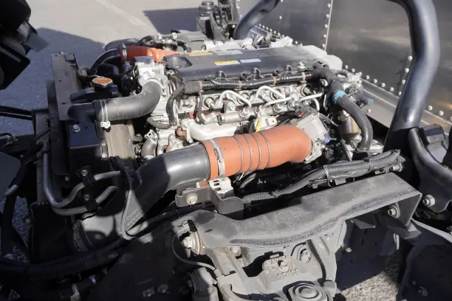 いすゞ エルフ 2RG-NPR88AN(2WD)の写真14