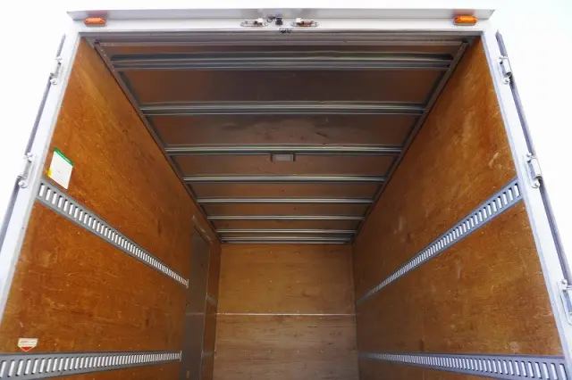 いすゞ エルフ 2RG-NPR88AN(2WD)の写真21