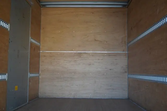 いすゞ エルフ 2RG-NPR88AN(2WD)の写真23