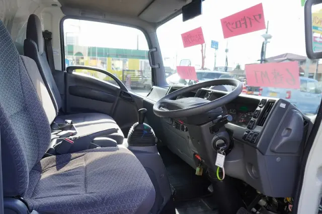 いすゞ エルフ 2RG-NPR88AN(2WD)の写真37