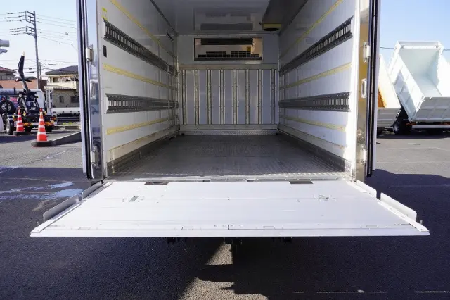 日野 デュトロ 2RG-XZU712M(2WD)の写真26