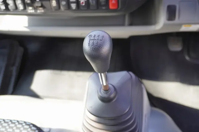 日野 デュトロ 2RG-XZU712M(2WD)の写真37