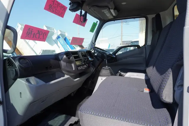 日野 デュトロ 2RG-XZU712M(2WD)の写真45