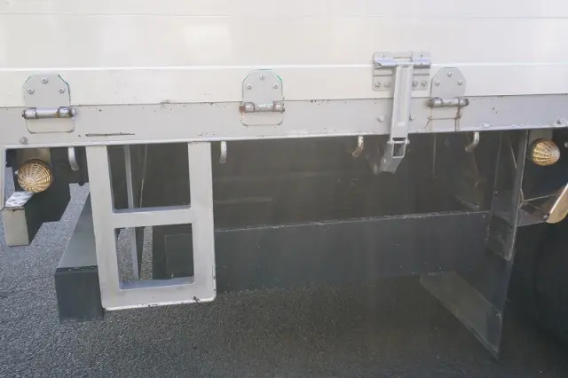 三菱 ファイター QDG-FQ62F(6x4)の写真24