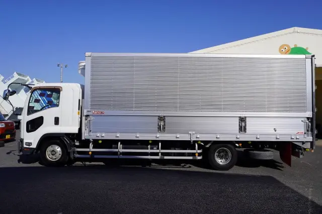 いすゞ フォワード TKG-FRR90T2(2WD)の写真3