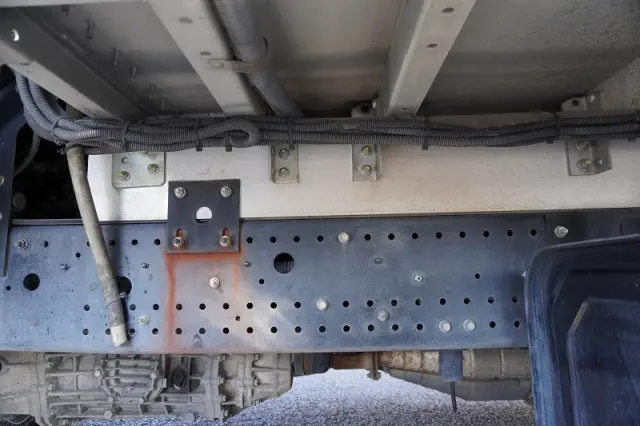 いすゞ フォワード TKG-FRR90T2(2WD)の写真13