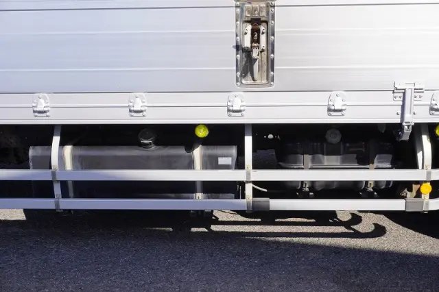 いすゞ フォワード TKG-FRR90T2(2WD)の写真18