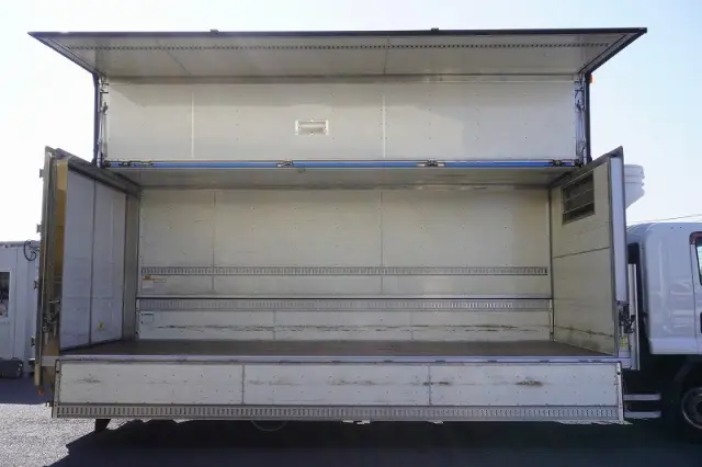 いすゞ フォワード TKG-FRR90T2(2WD)の写真19