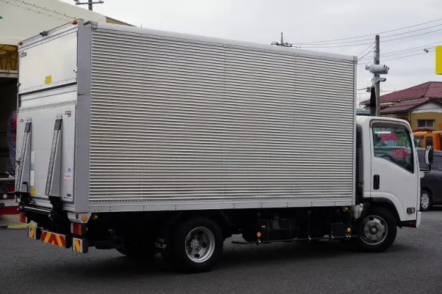 いすゞ エルフ TPG-NPR85AN(2WD)の写真8