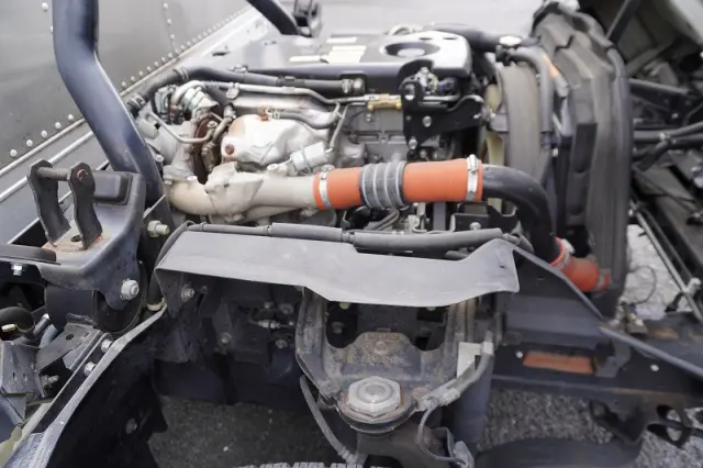 いすゞ エルフ TPG-NPR85AN(2WD)の写真16