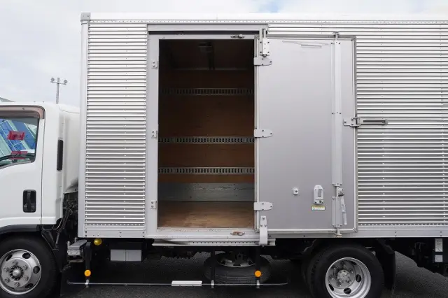 いすゞ エルフ TPG-NPR85AN(2WD)の写真19