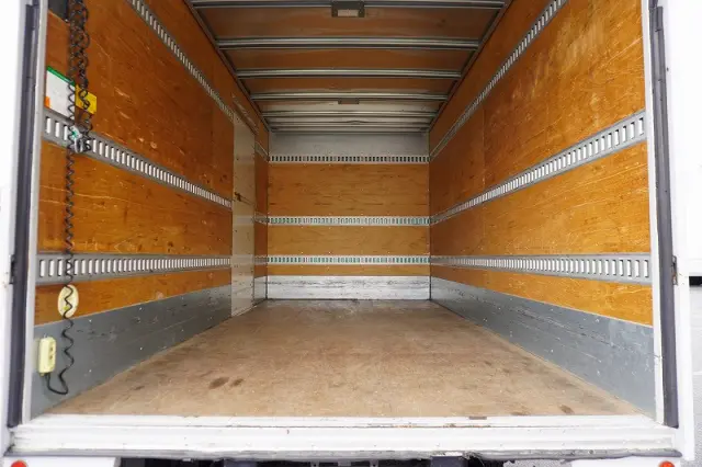 いすゞ エルフ TPG-NPR85AN(2WD)の写真21