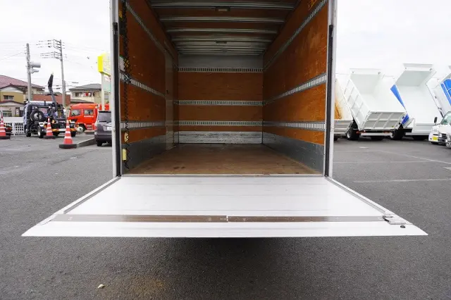 いすゞ エルフ TPG-NPR85AN(2WD)の写真27