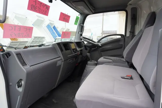 いすゞ エルフ TPG-NPR85AN(2WD)の写真43