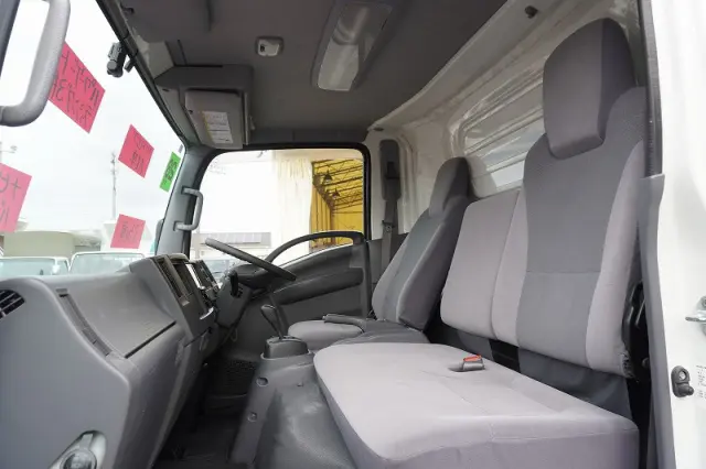 いすゞ エルフ TPG-NPR85AN(2WD)の写真44