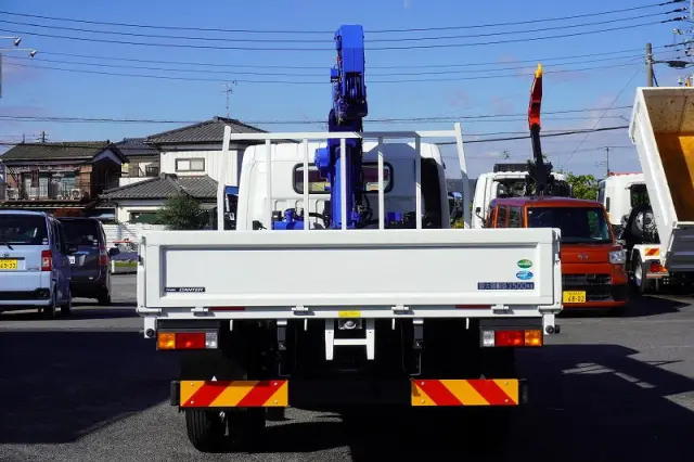 三菱 キャンター 2PG-FEB80(2WD)の写真4