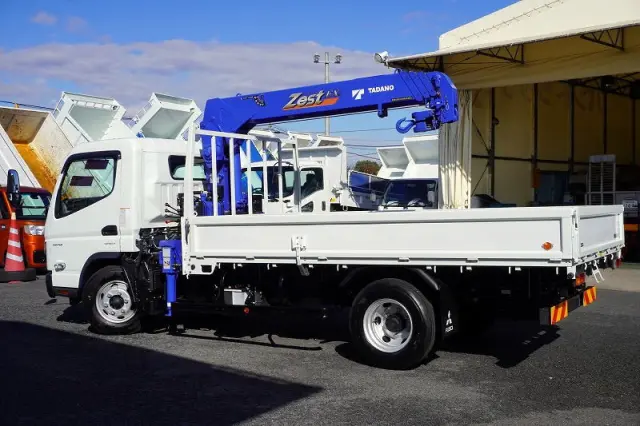 三菱 キャンター 2PG-FEB80(2WD)の写真7