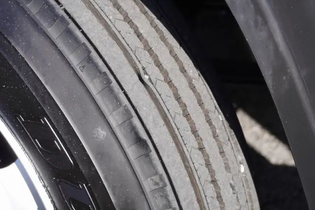 三菱 キャンター 2PG-FEB80(2WD)の写真9