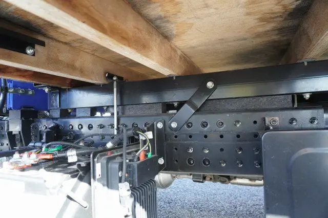 三菱 キャンター 2PG-FEB80(2WD)の写真12