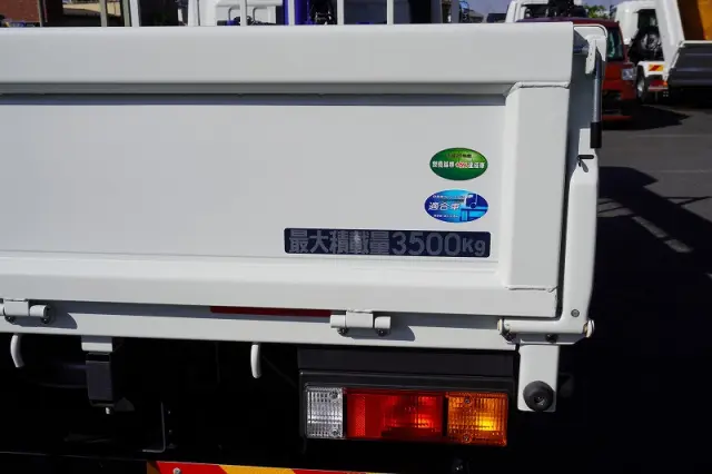 三菱 キャンター 2PG-FEB80(2WD)の写真18