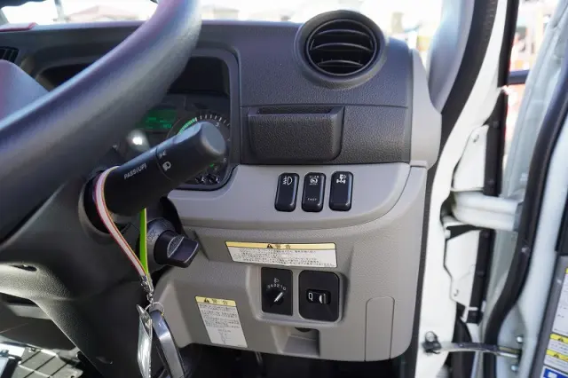 三菱 キャンター 2PG-FEB80(2WD)の写真34