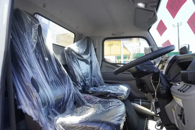 三菱 キャンター 2PG-FEB80(2WD)の写真36