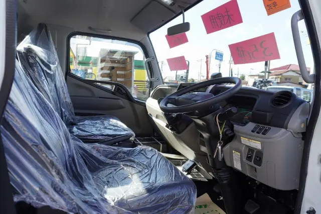 三菱 キャンター 2PG-FEB80(2WD)の写真37