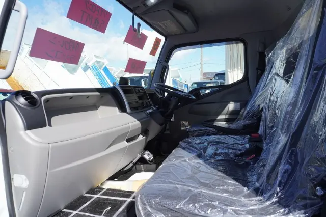 三菱 キャンター 2PG-FEB80(2WD)の写真38