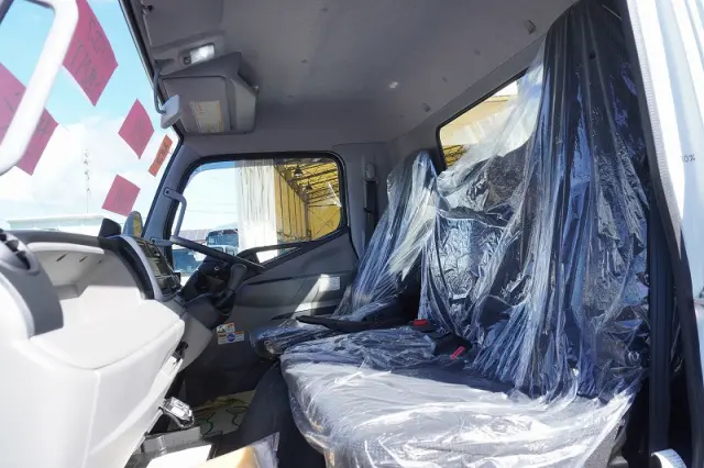 三菱 キャンター 2PG-FEB80(2WD)の写真39