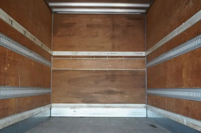 いすゞ フォワード 2RG-FRR90S2(2WD)の写真24