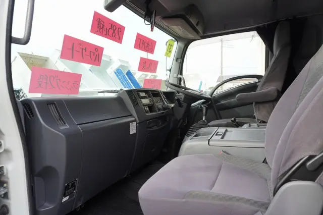 いすゞ フォワード 2RG-FRR90S2(2WD)の写真41