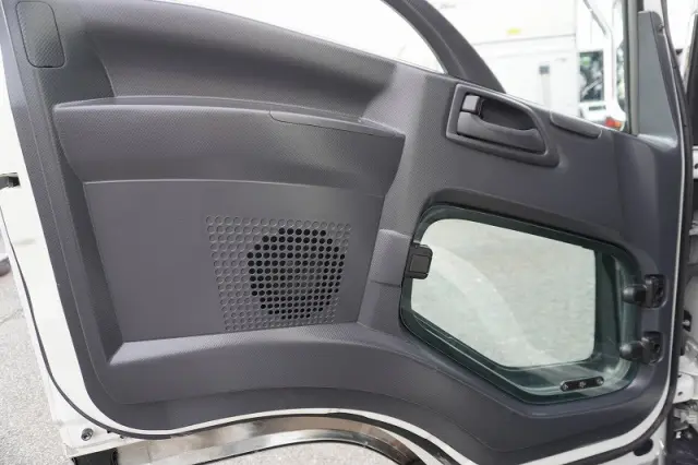 いすゞ フォワード 2RG-FRR90S2(2WD)の写真43