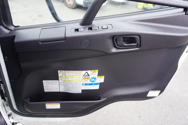 三菱 ファイター 2KG-FK62FZ(2WD)の写真38