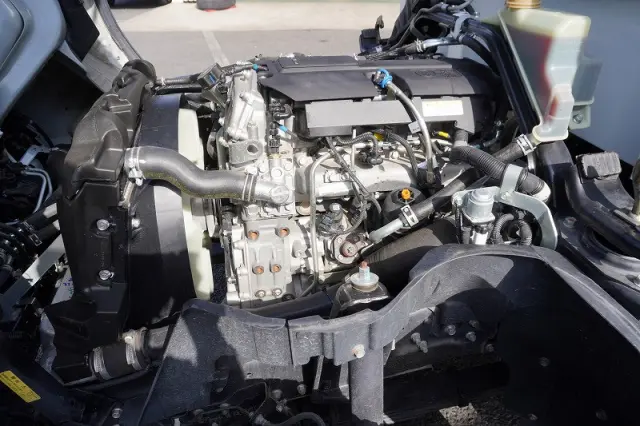 三菱 キャンター 2RG-FBA60(2WD)の写真13