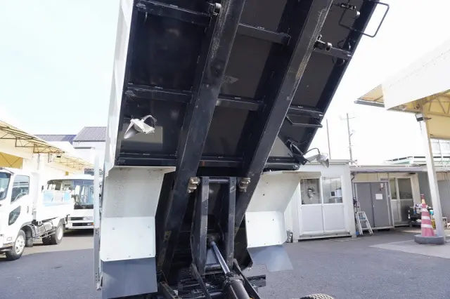 三菱 キャンター 2RG-FBA60(2WD)の写真23