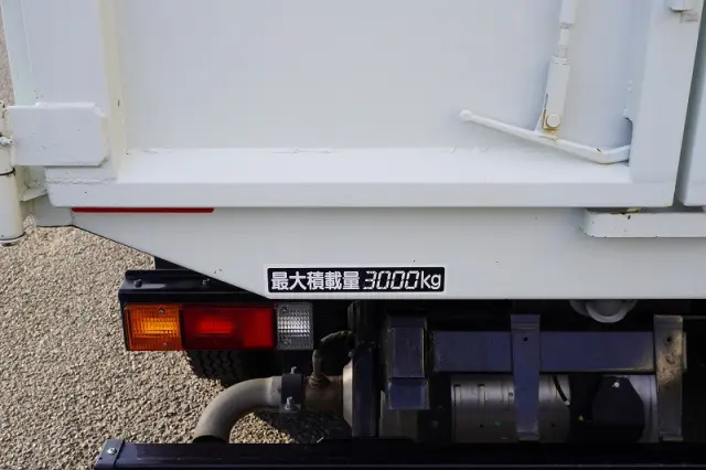 三菱 キャンター 2RG-FBA60(2WD)の写真24