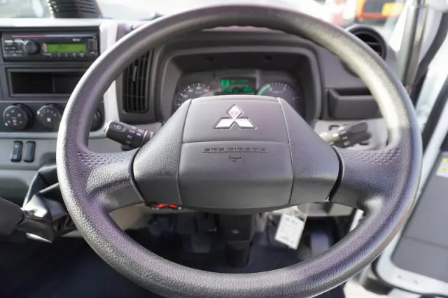 三菱 キャンター 2RG-FBA60(2WD)の写真27