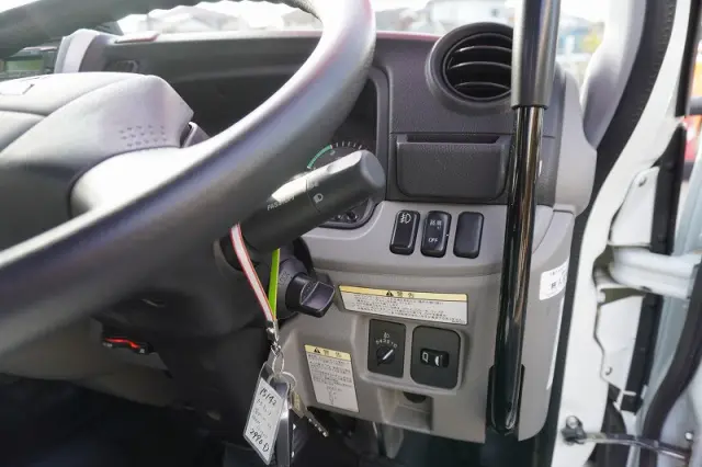 三菱 キャンター 2RG-FBA60(2WD)の写真31