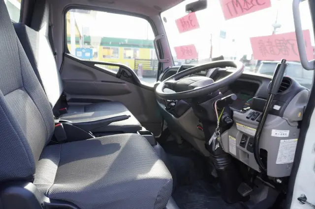 三菱 キャンター 2RG-FBA60(2WD)の写真34