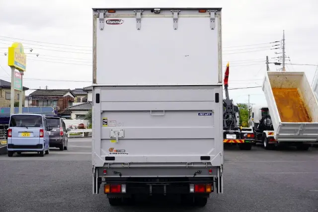 いすゞ エルフ 2RG-NMR88AN(2WD)の写真4