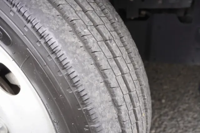 いすゞ エルフ 2RG-NMR88AN(2WD)の写真10