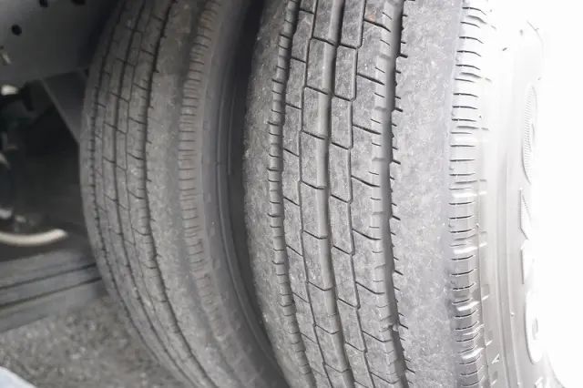 いすゞ エルフ 2RG-NMR88AN(2WD)の写真11