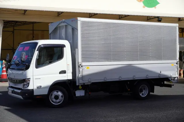 三菱 キャンター 2RG-FEB50(2WD)の写真1