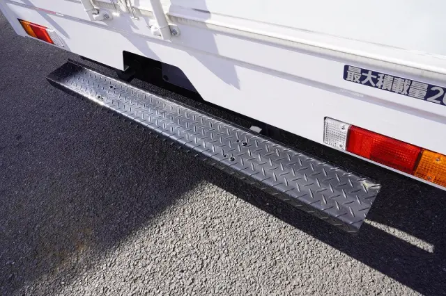 三菱 キャンター 2RG-FEB50(2WD)の写真25