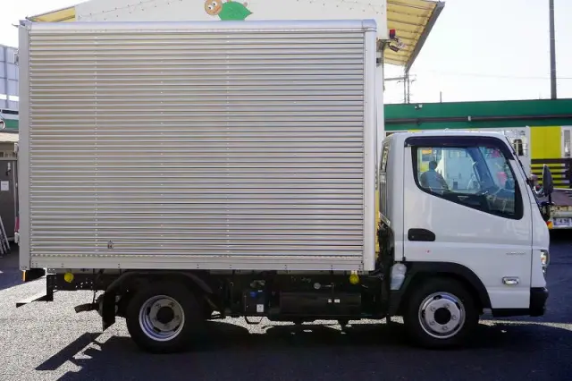 三菱 キャンター 2RG-FBA20(2WD)の写真5