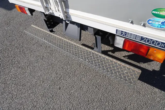 三菱 キャンター 2RG-FBA20(2WD)の写真23