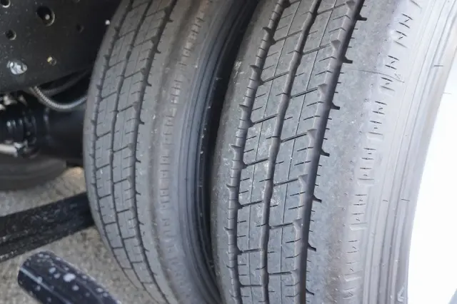 三菱 キャンター 2RG-FBAV0(2WD)の写真10