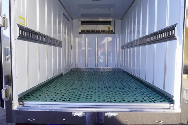 三菱 キャンター 2RG-FBAV0(2WD)の写真19